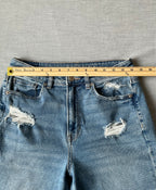 American Eagle Women's Mom Straight Leg Jeans Size 6