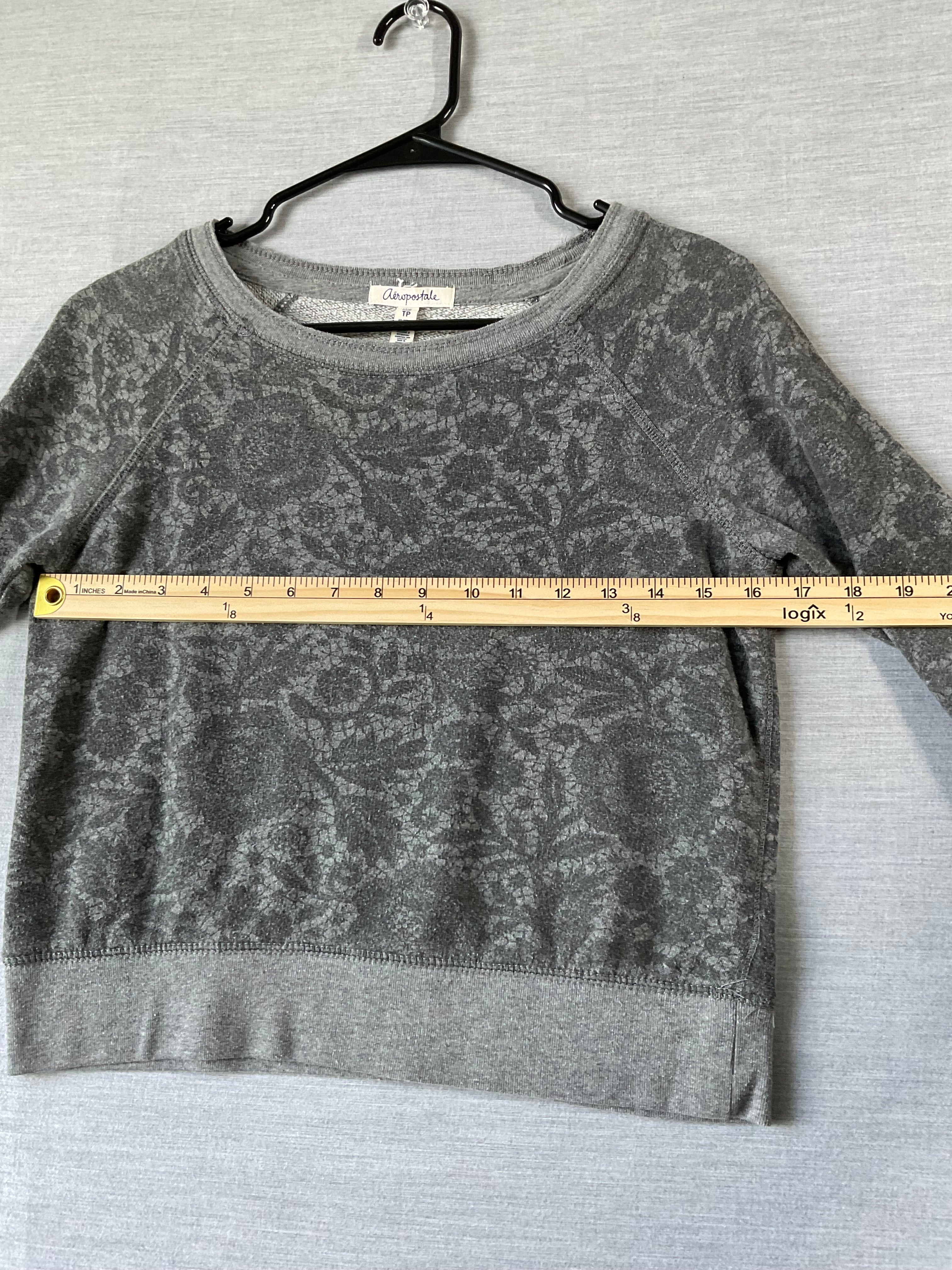 Aeropostale  Women's Long Sleeve Crew Neck Sweatshirt