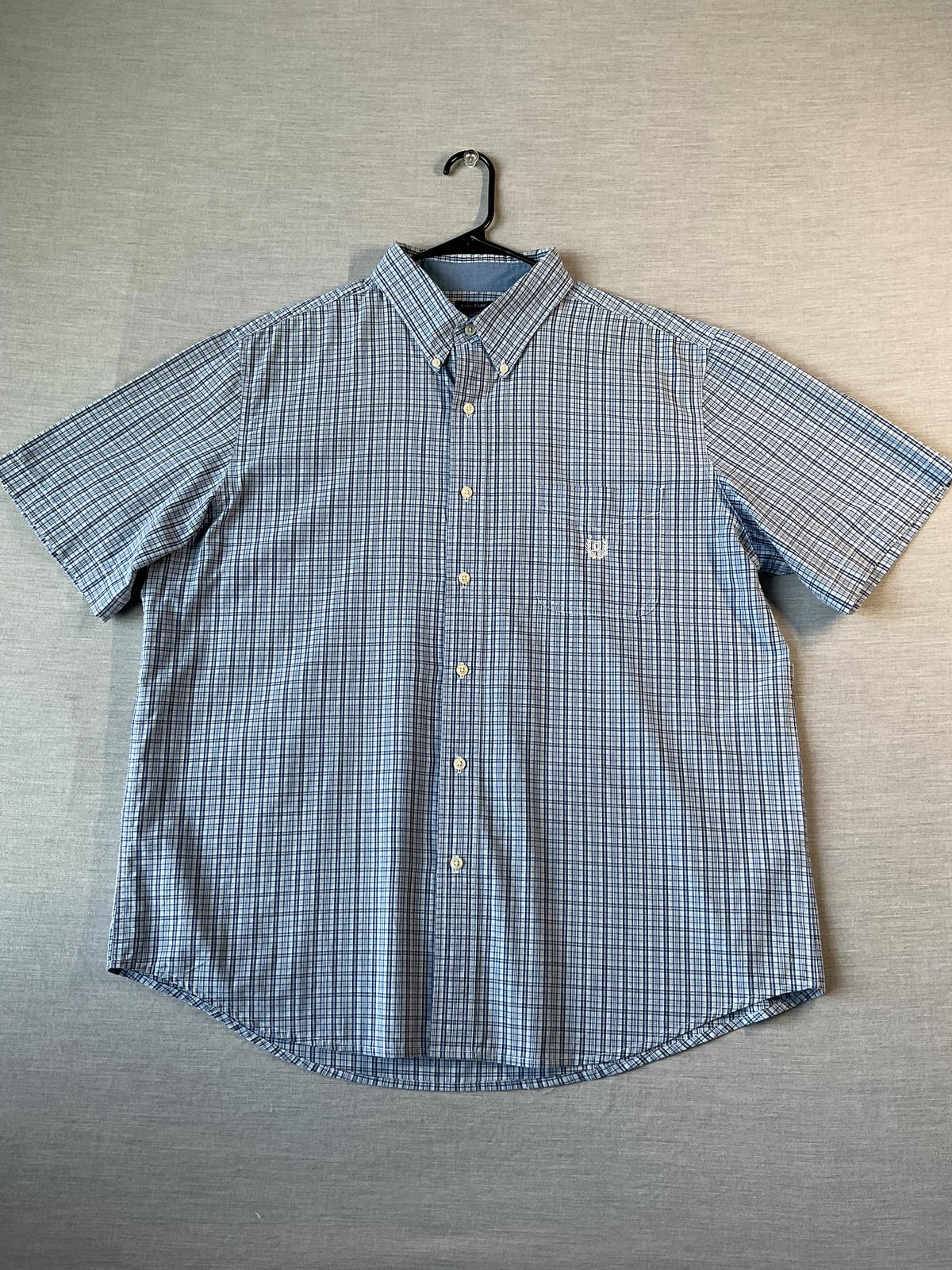 Chaps Men's Light Blue Plaid Short Sleeve Button Down Shirt