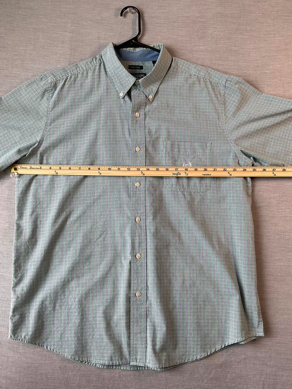 Chaps Men's Short Sleeve Button Up Green, White, Gray Plaid Shirt. XL