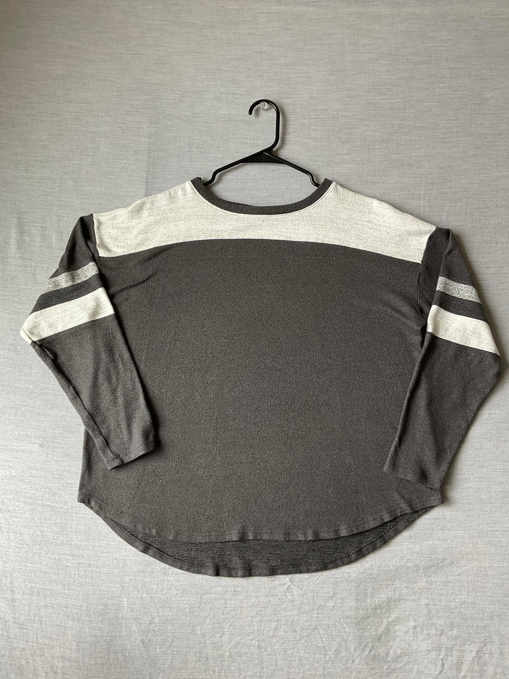 SO Women's Long Sleeve Pull Over Shirt in Gray, Dark Gray and Beige.