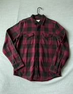 American Eagle Men's Long Sleeve Button Up Flannel Shirt Red, Black Plaid.