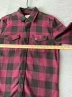 American Eagle Men's Long Sleeve Button Up Flannel Shirt Red, Black Plaid.