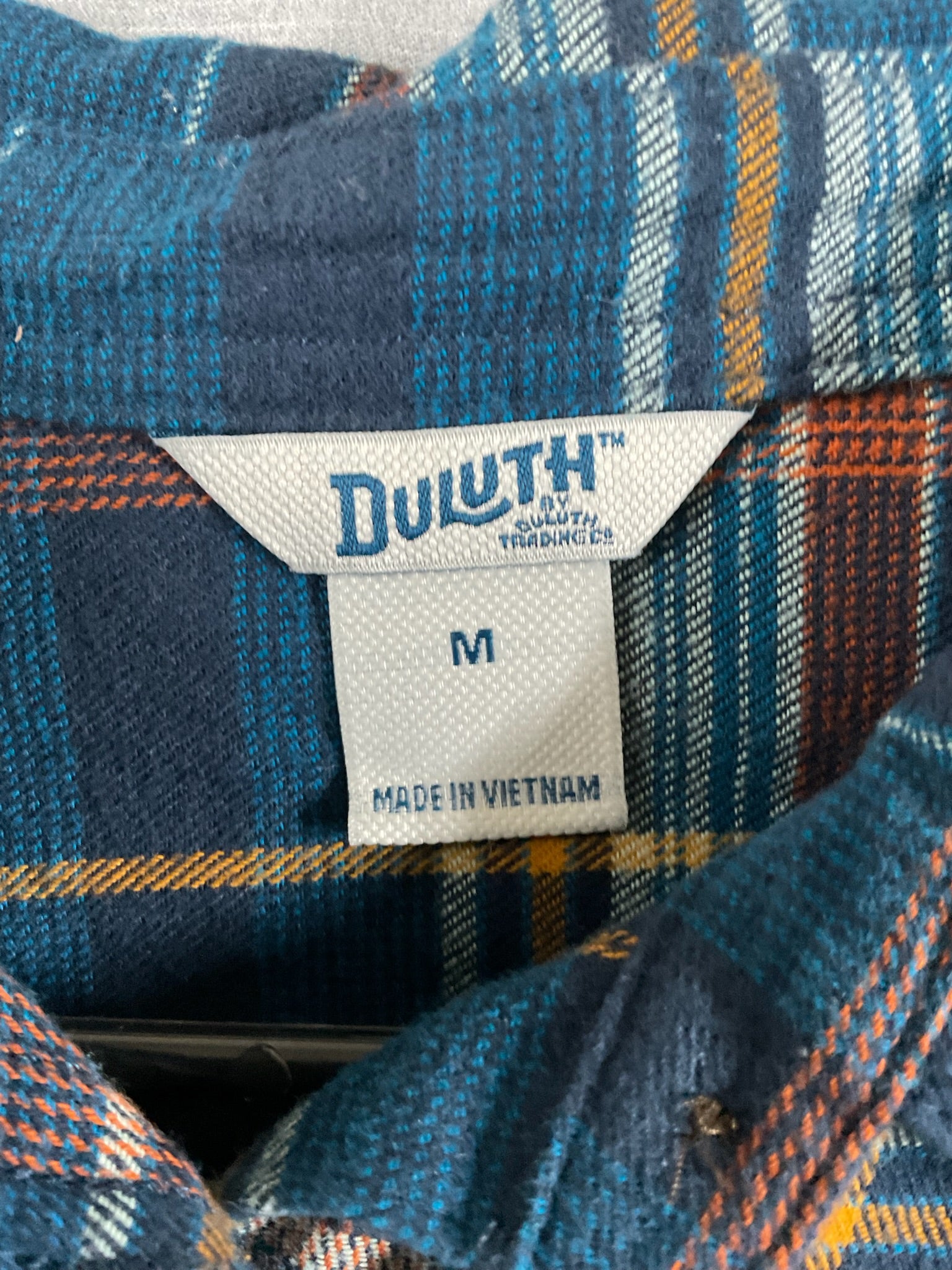 Duluth Trading CO. Men's Long Sleeve Button Up Blue Plaid
