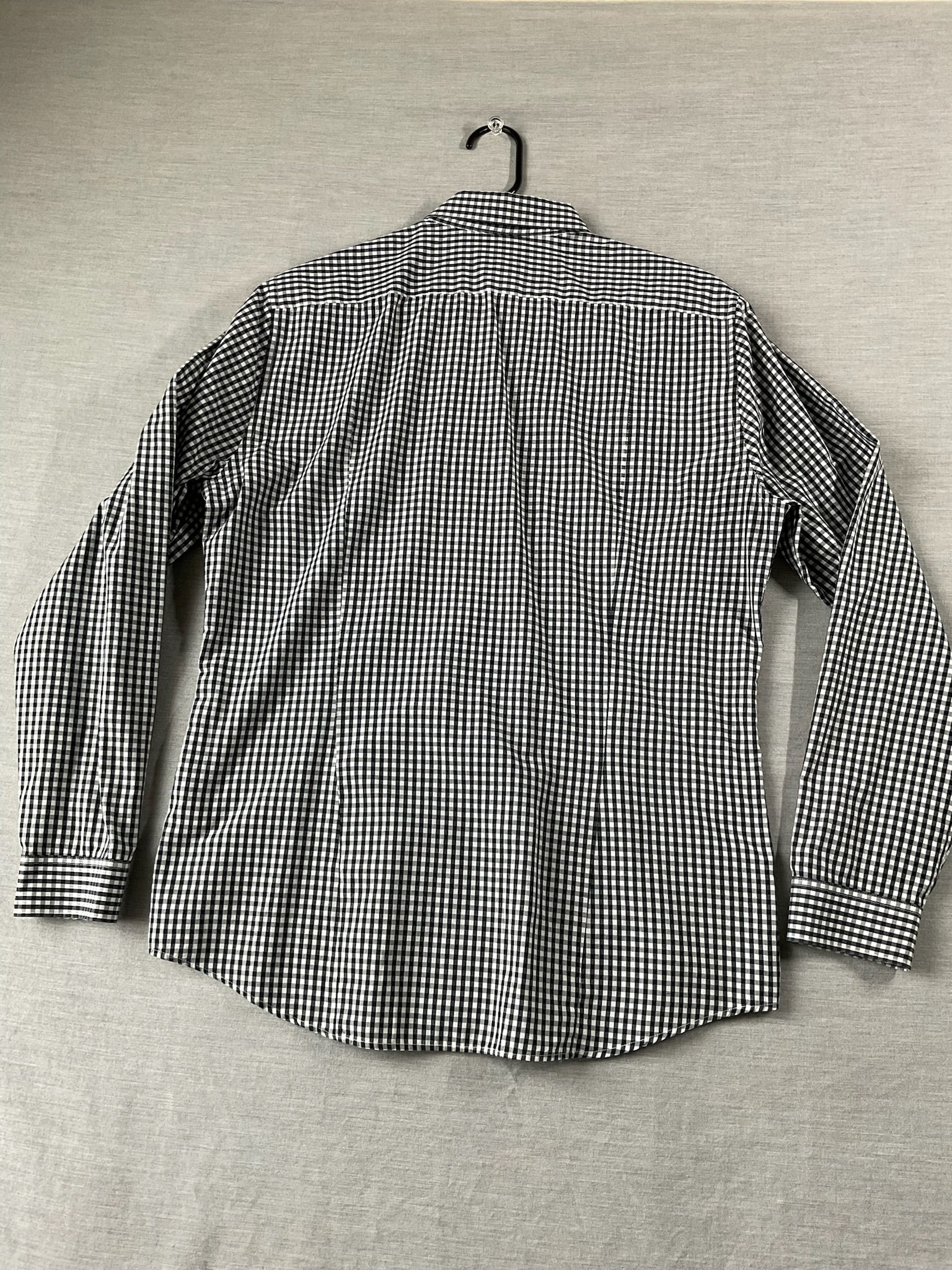 HM Men's Shirts Button Up Long Sleeve Navy Plaid.