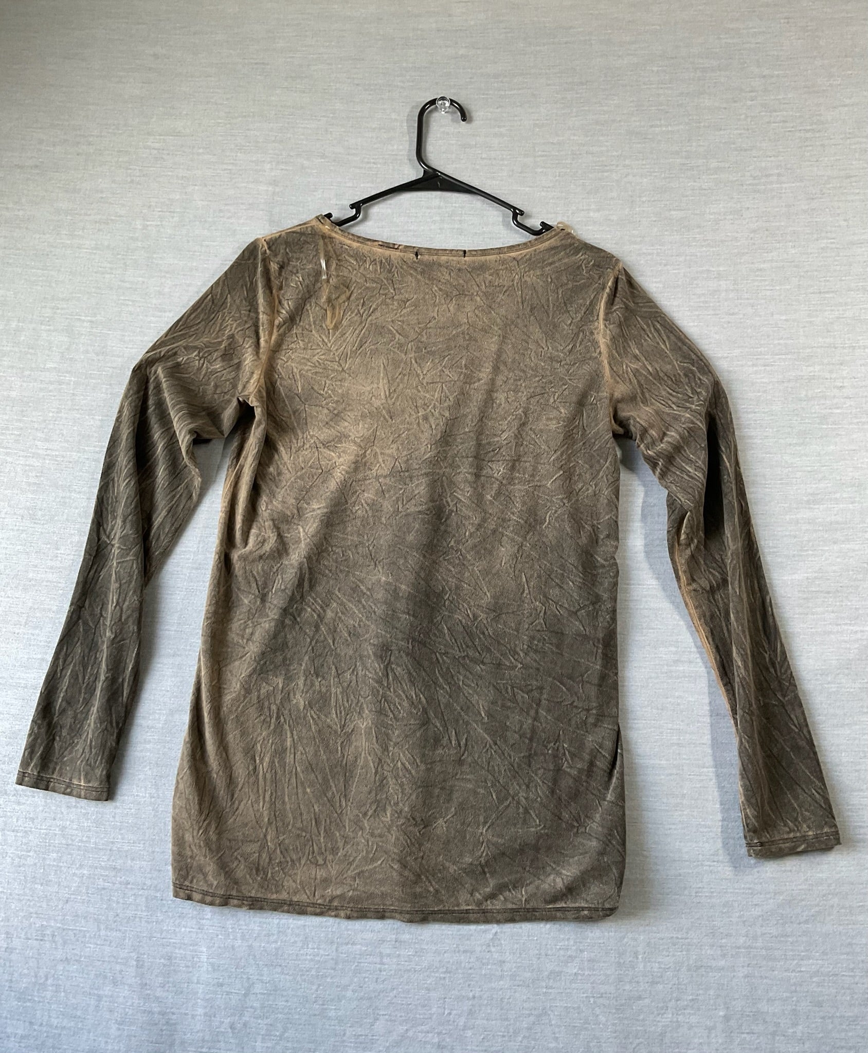 BKE Red Women’s Burnout Style Long Sleeve Top – Earthy Brown/Tan, Small