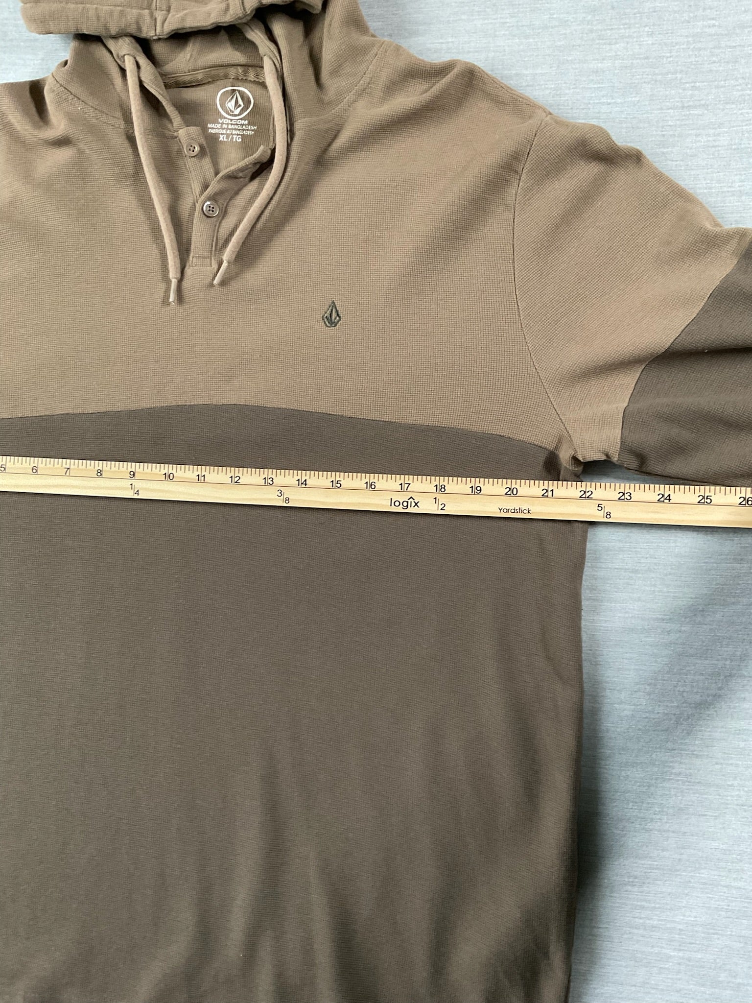 Volcom Men's Long Sleeve Hooded Thermal Shirt in Two Tone Brown XL