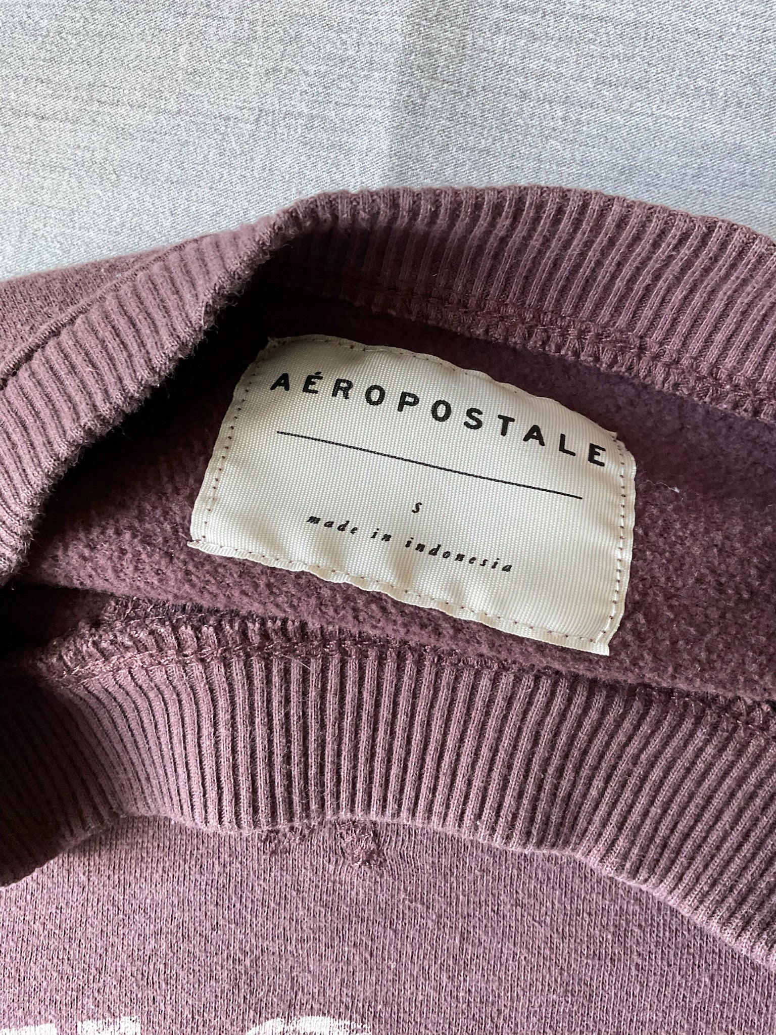 Aeropostale Women's Graphic Crew Neck Sweatshirt - Maroon Austin Print