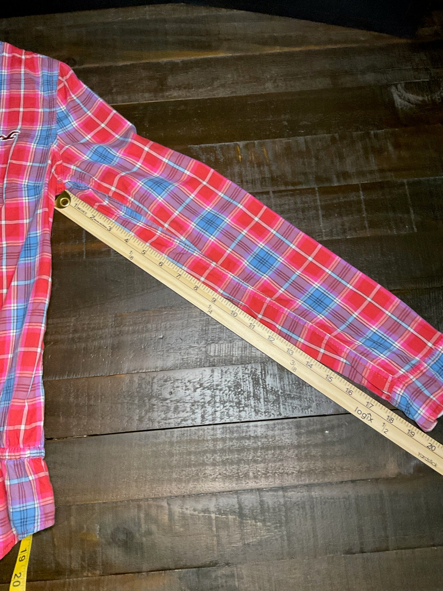 Hollister Co. Red Blue Plaid Women's Long Sleeve Button Up Shirt. Size Small