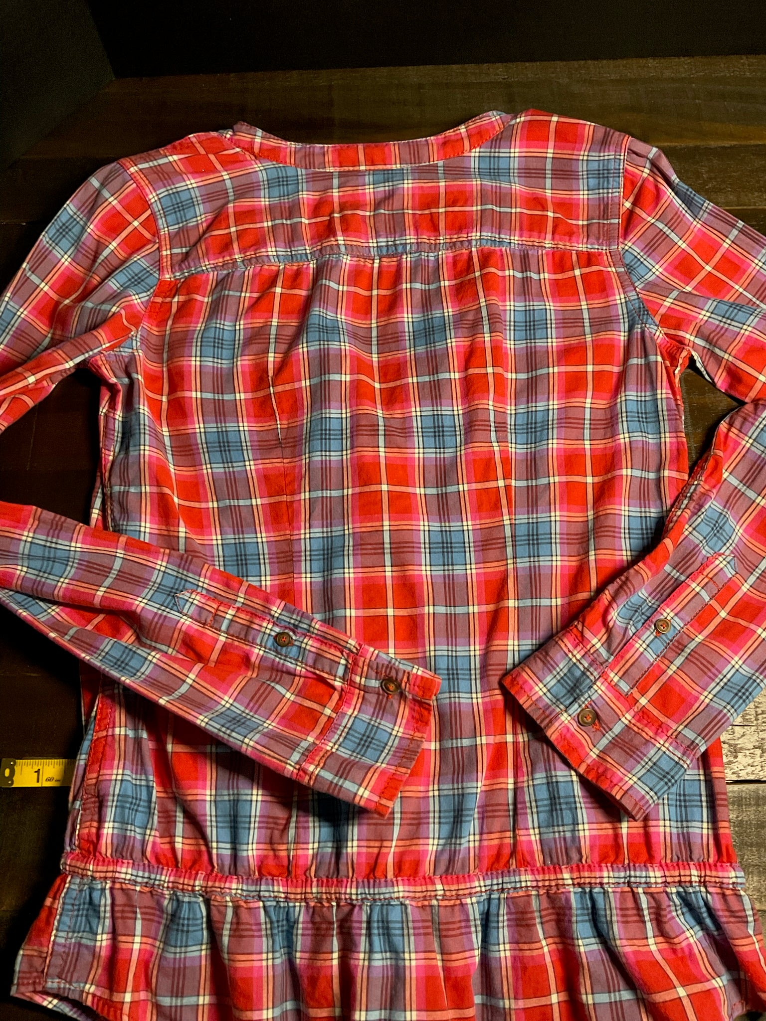 Hollister Co. Red Blue Plaid Women's Long Sleeve Button Up Shirt. Size Small