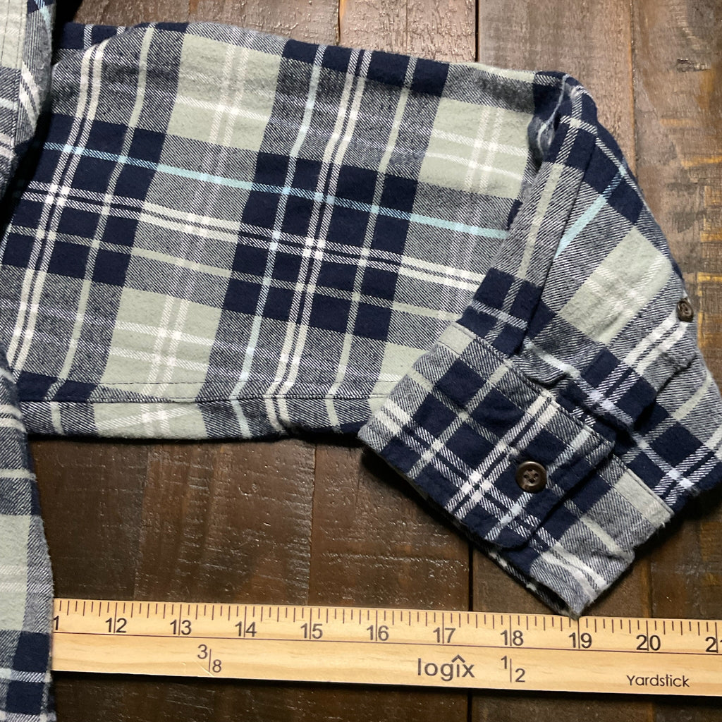 Quiksilver Men’s Long Sleeve Plaid Button-Up – Size Large