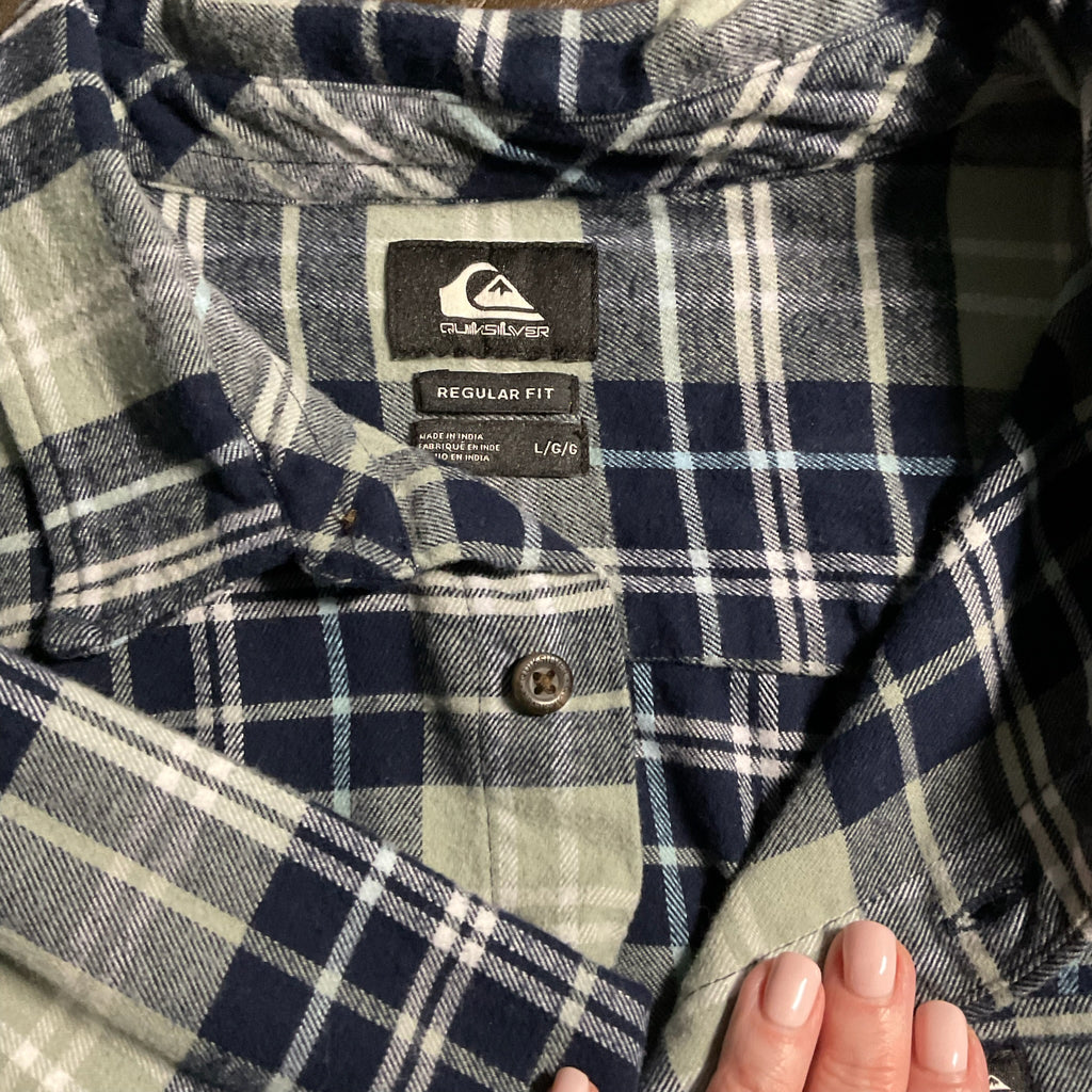 Quiksilver Men’s Long Sleeve Plaid Button-Up – Size Large