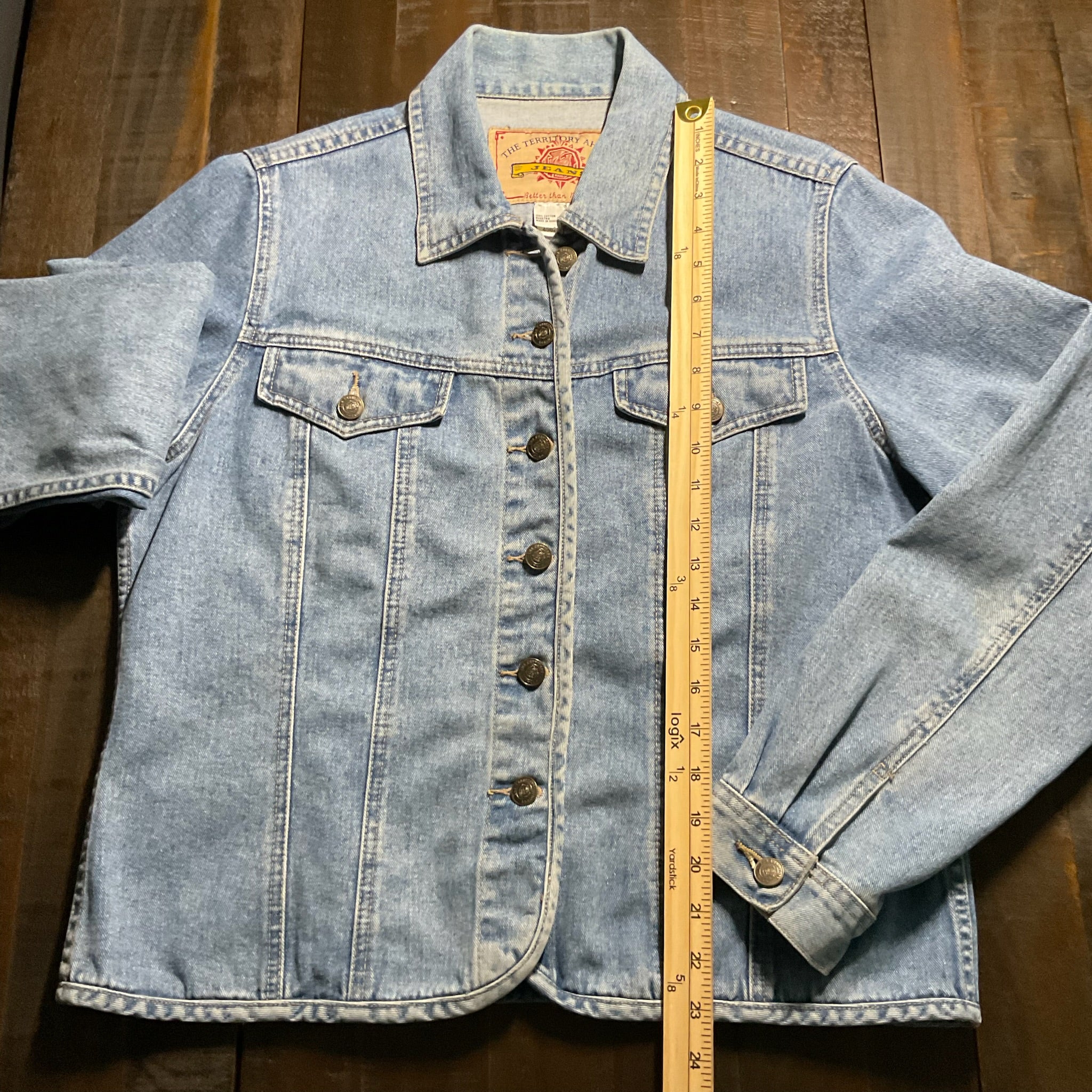 Women's The Territory Ahead Denim Jacket in size Large