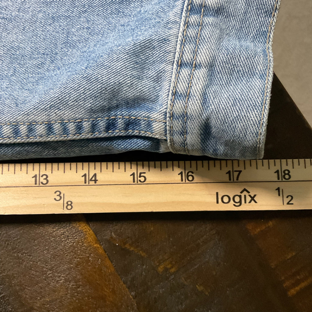Women's The Territory Ahead Denim Jacket in size Large