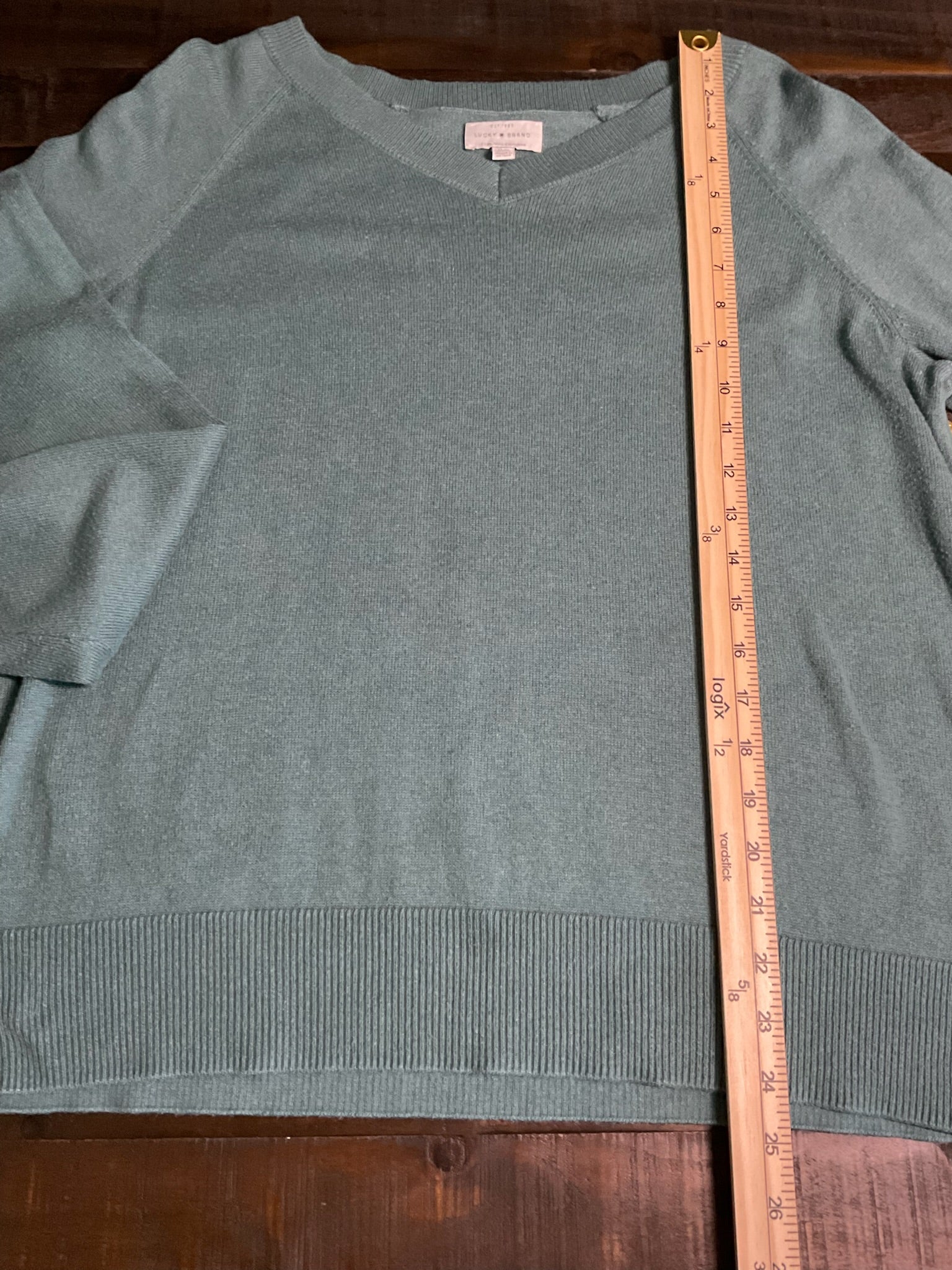 Lucky Brand Women's Long Sleeve V Neck Sweater in Green. Size Medium