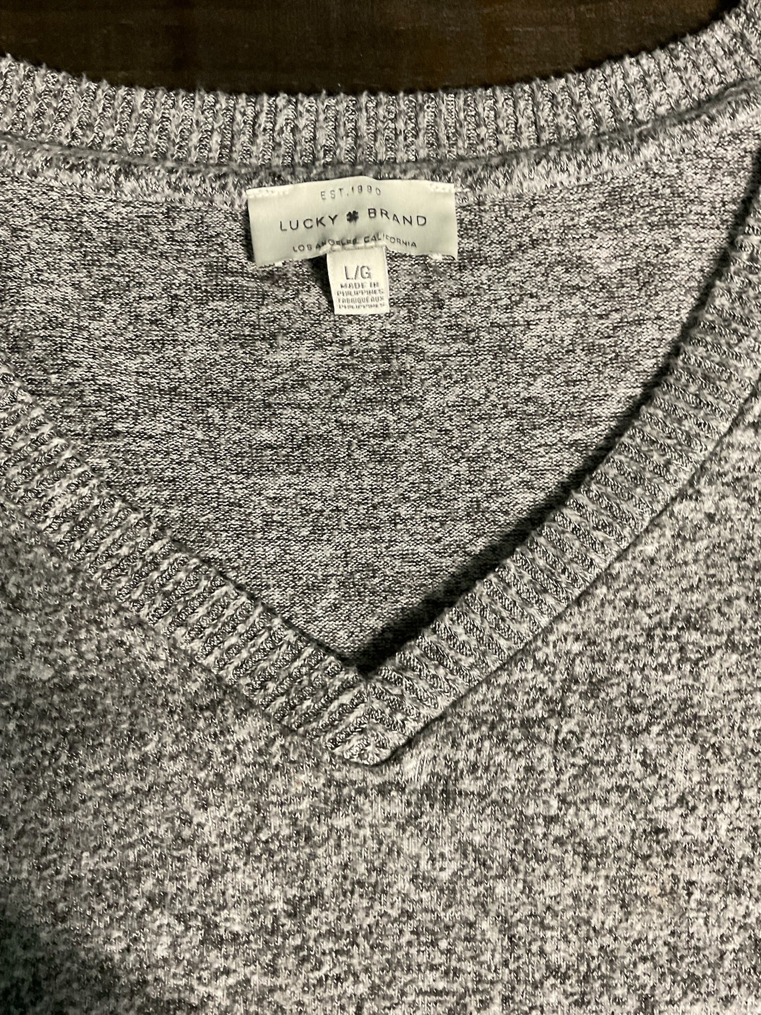 Lucky Brand Women’s V-Neck Sweater in size Large