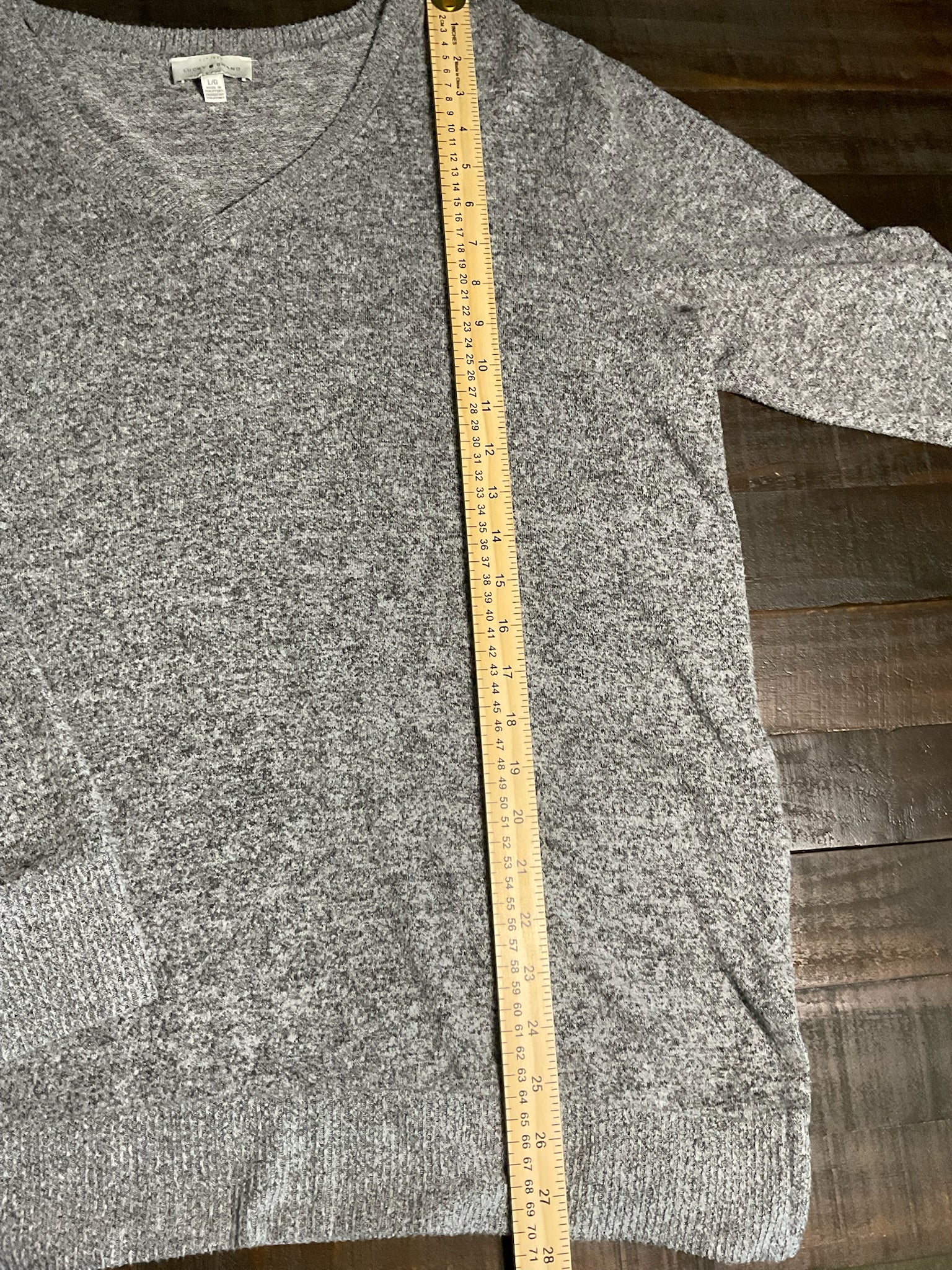 Lucky Brand Women’s V-Neck Sweater in size Large