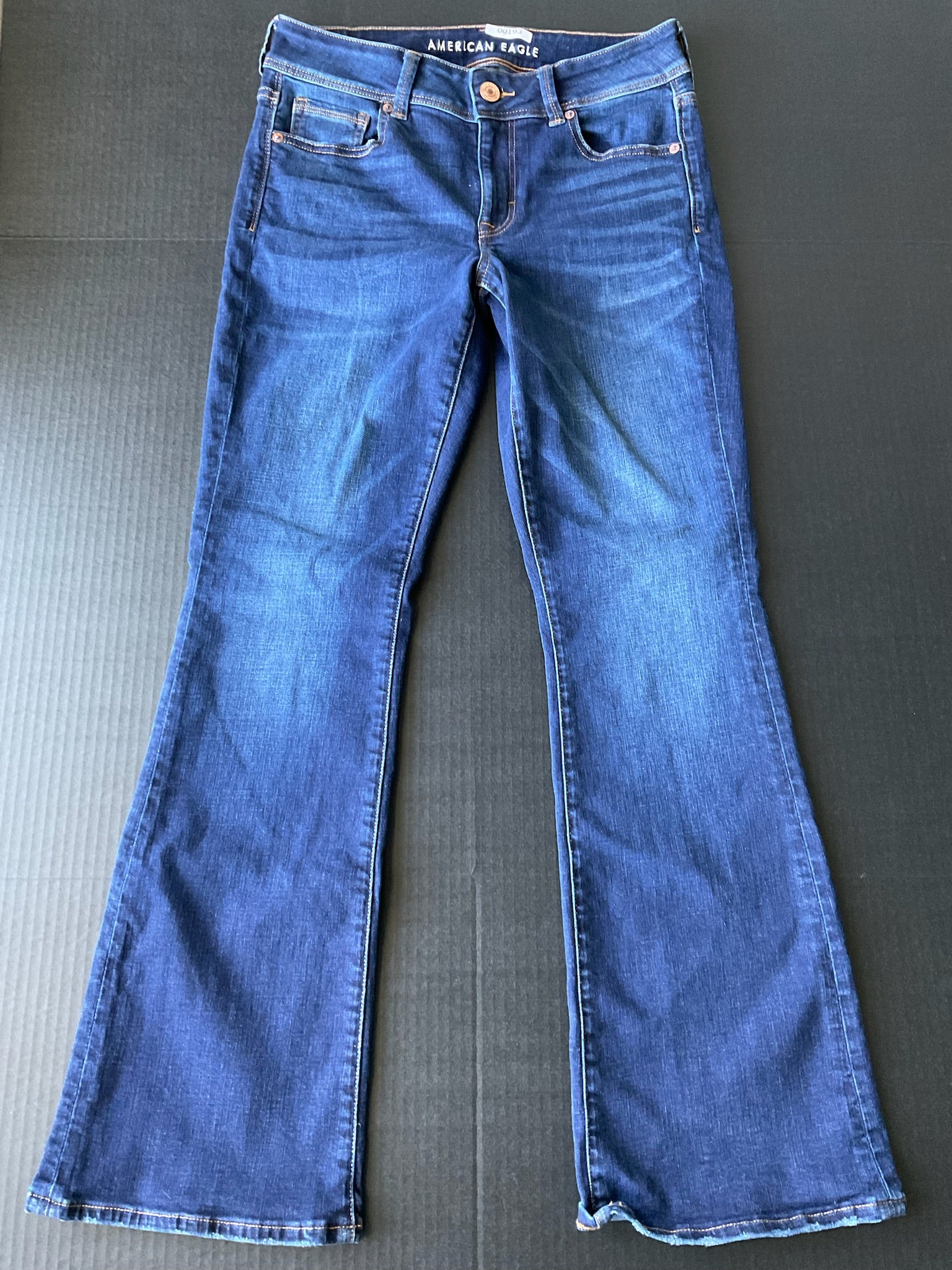 American Eagle Women's Kick Boot Jeans in Dark Blue. Size 10 Regular.