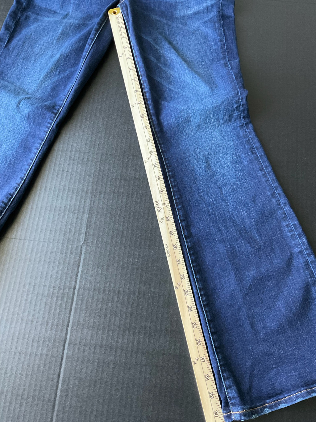 American Eagle Women's Kick Boot Jeans in Dark Blue. Size 10 Regular.