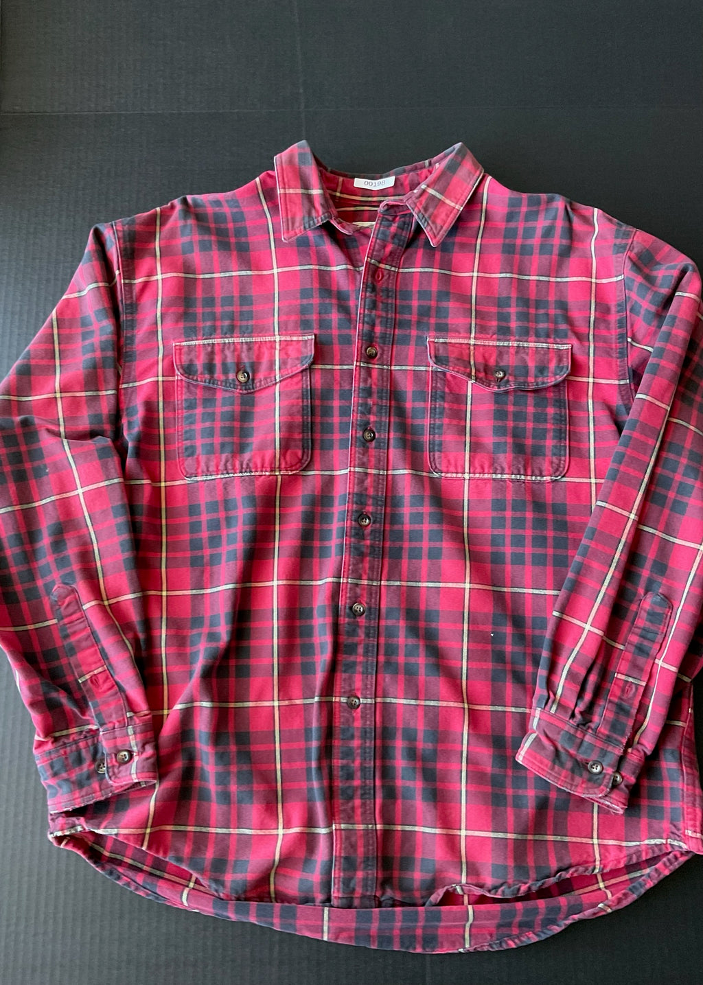 Eddie Bauer Men's Long Sleeve Button Up Red, Black Cream Plaid. Size Large