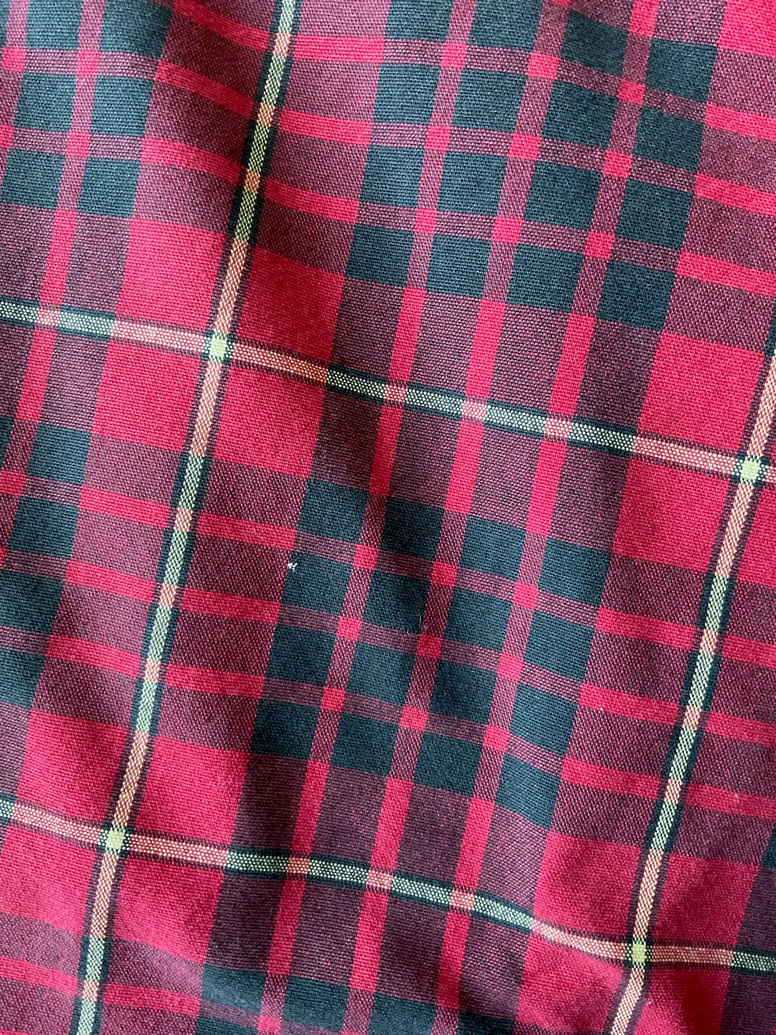 Eddie Bauer Men's Long Sleeve Button Up Red, Black Cream Plaid. Size Large