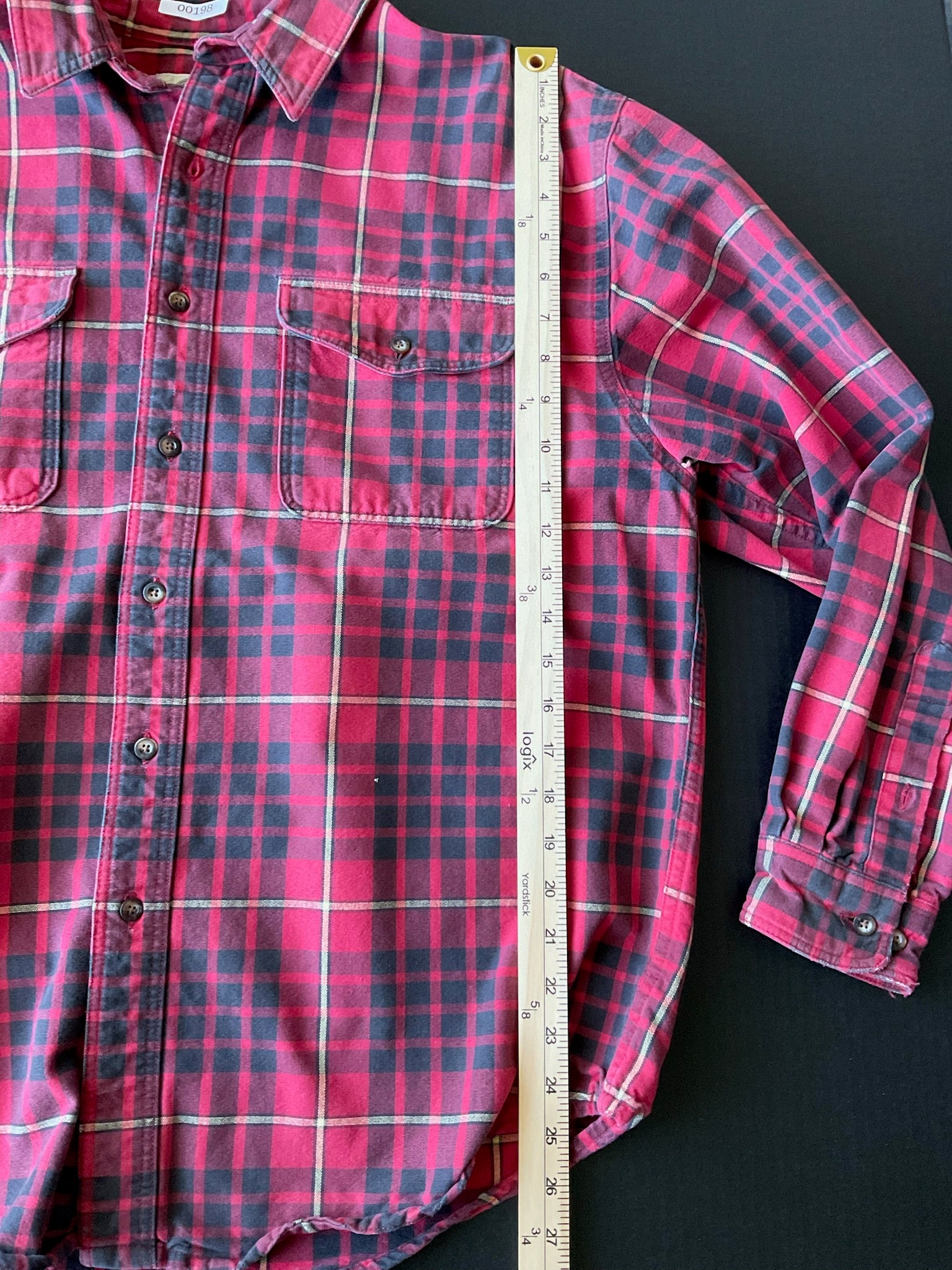 Eddie Bauer Men's Long Sleeve Button Up Red, Black Cream Plaid. Size Large