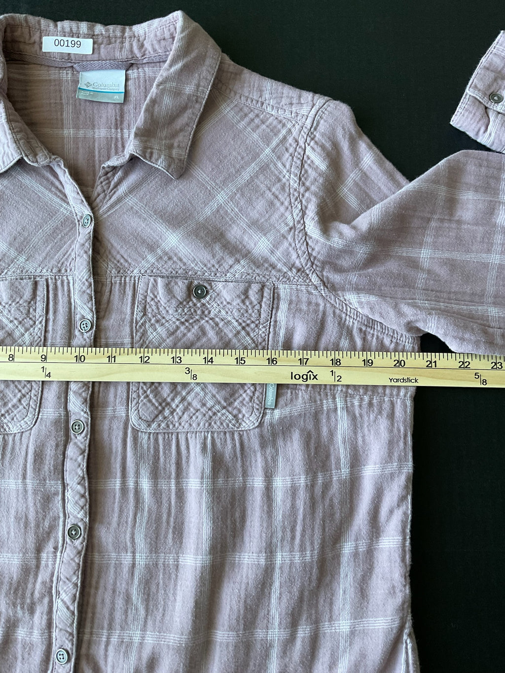 Columbia Women's Long Sleeve Button Up Mauve Shirt. Size X-Large