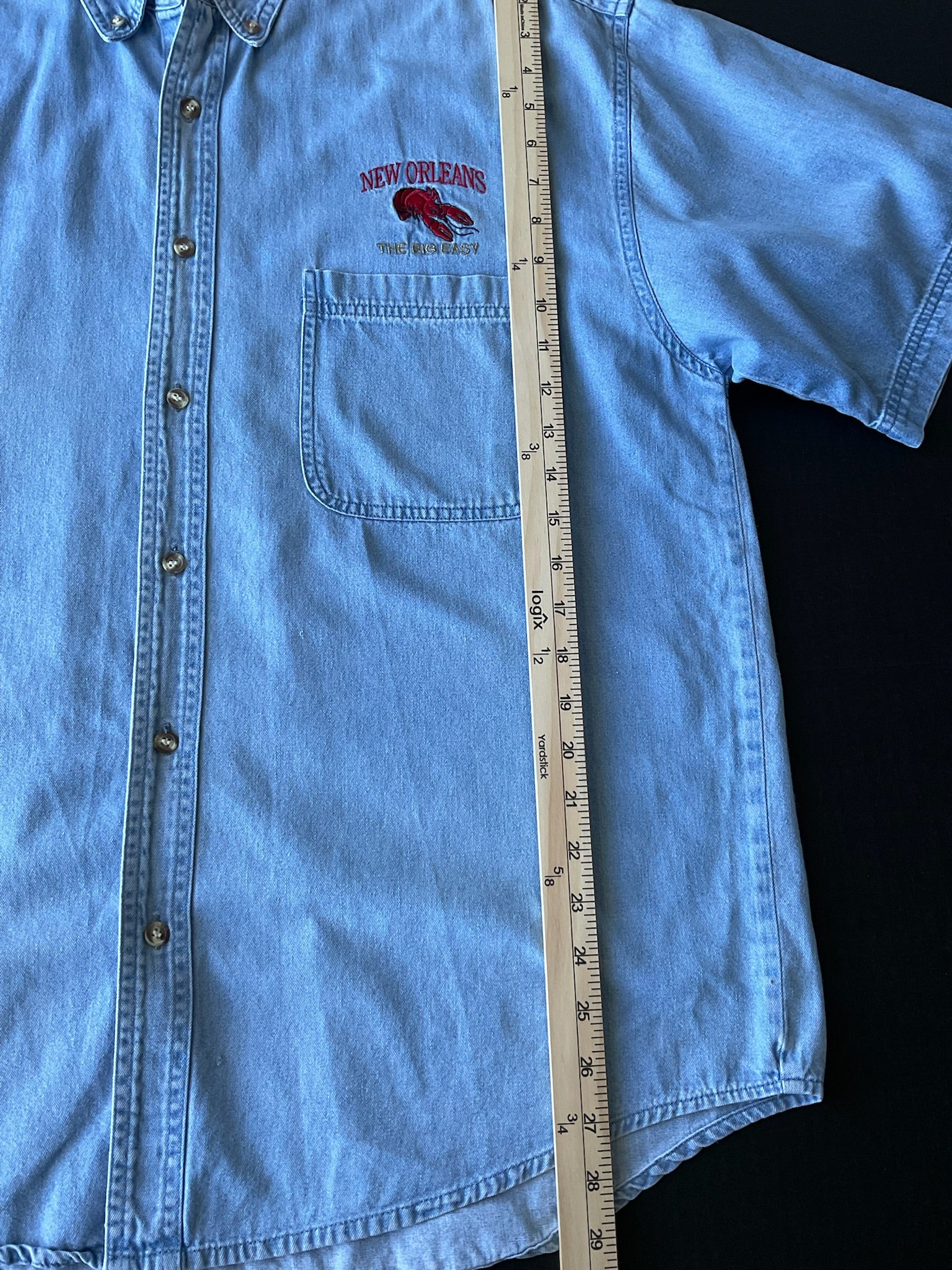 New Orleans Short Sleeve Button Up Denim Shirt. Size Large