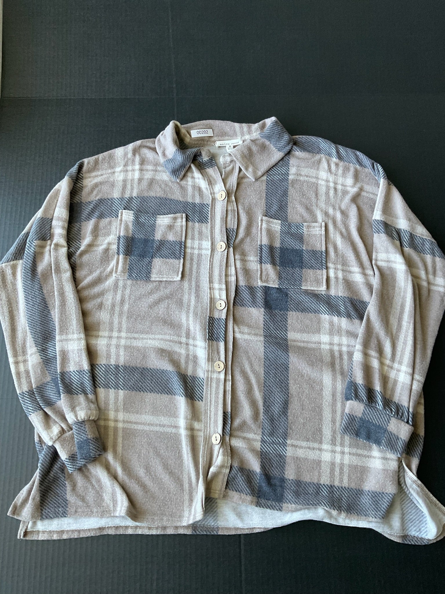 Spice Rose Women's Long Sleeve Button Down Cream, Tan, Black Shirt. Size Medium
