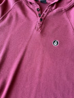 Volcom Men's Long Sleeve Crew 3 Button Shirt with Hood in Maroon. Size Medium