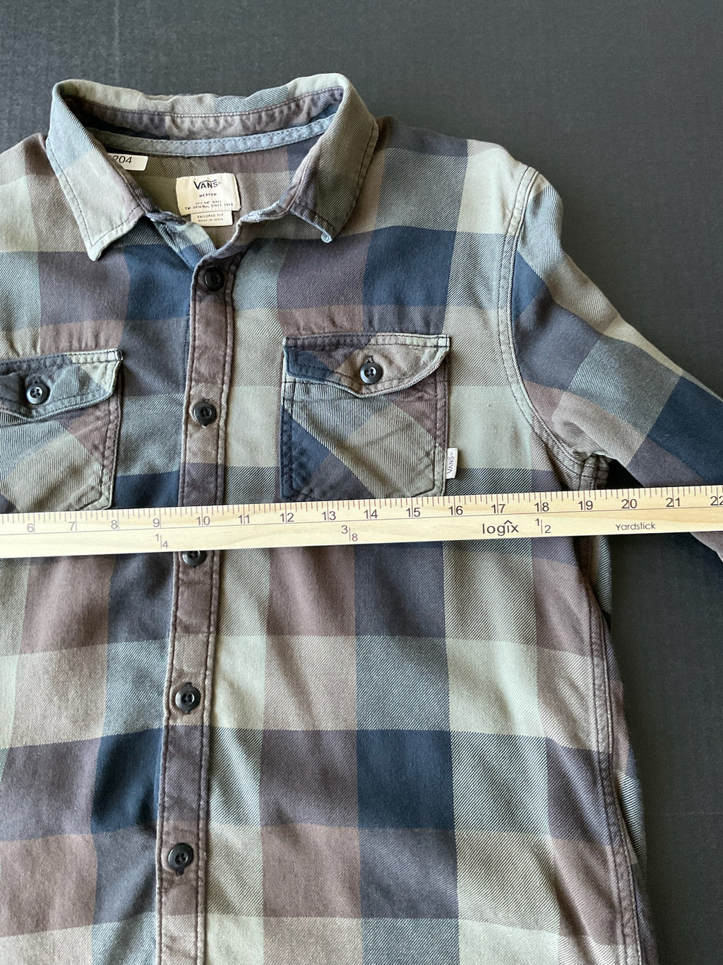 Vans Men's Long Sleeve Button Up Green Black Plaid Shirt. Size Medium