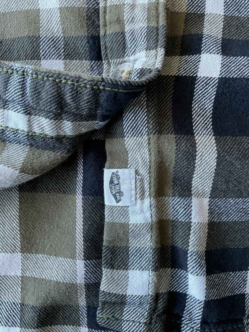 Vans Men's Long Sleeve Button Up Green Black and white Shirt. Size X-Large