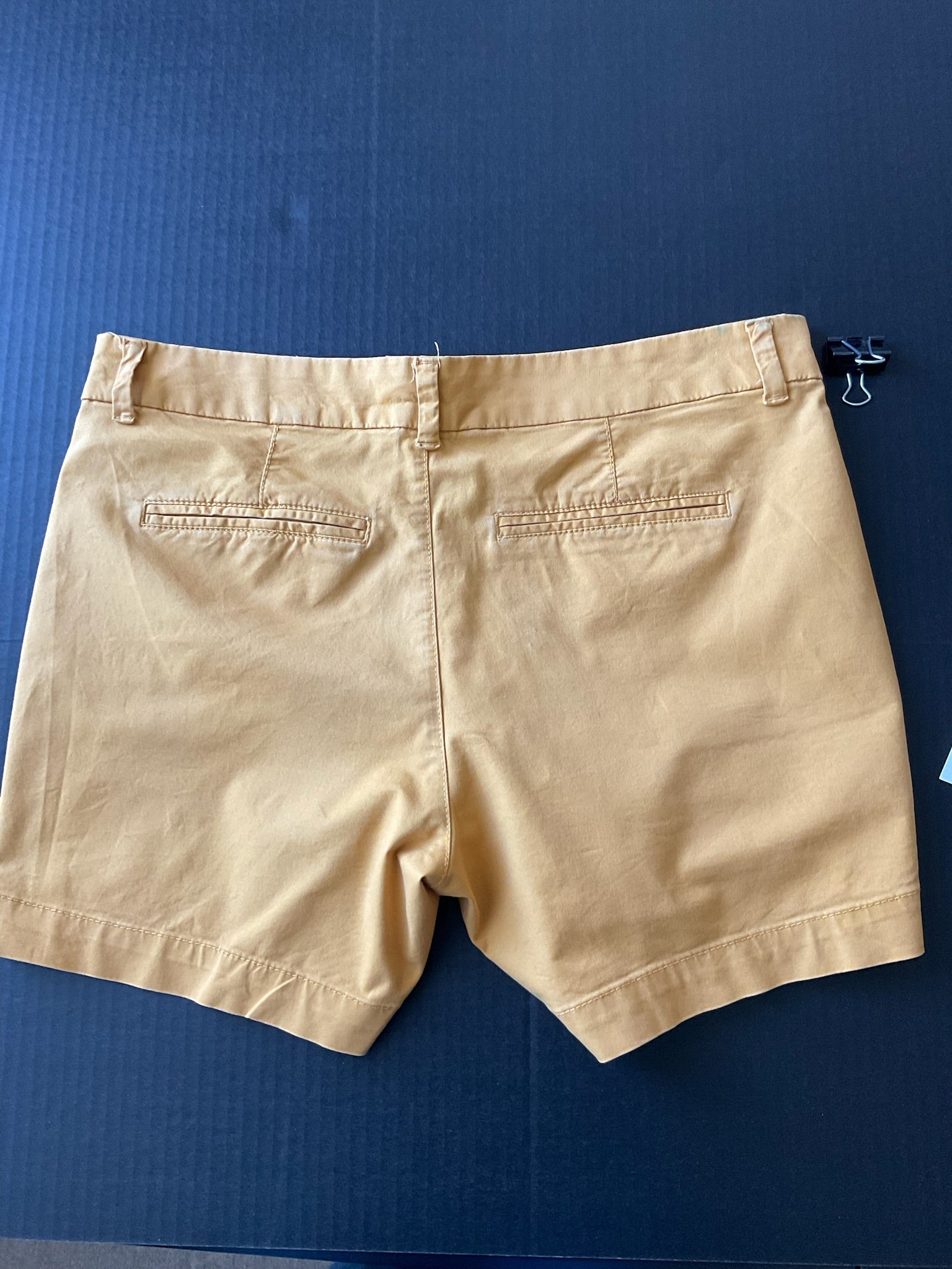 Old Navy Women's Everyday Shorts Size 8 - Yellow