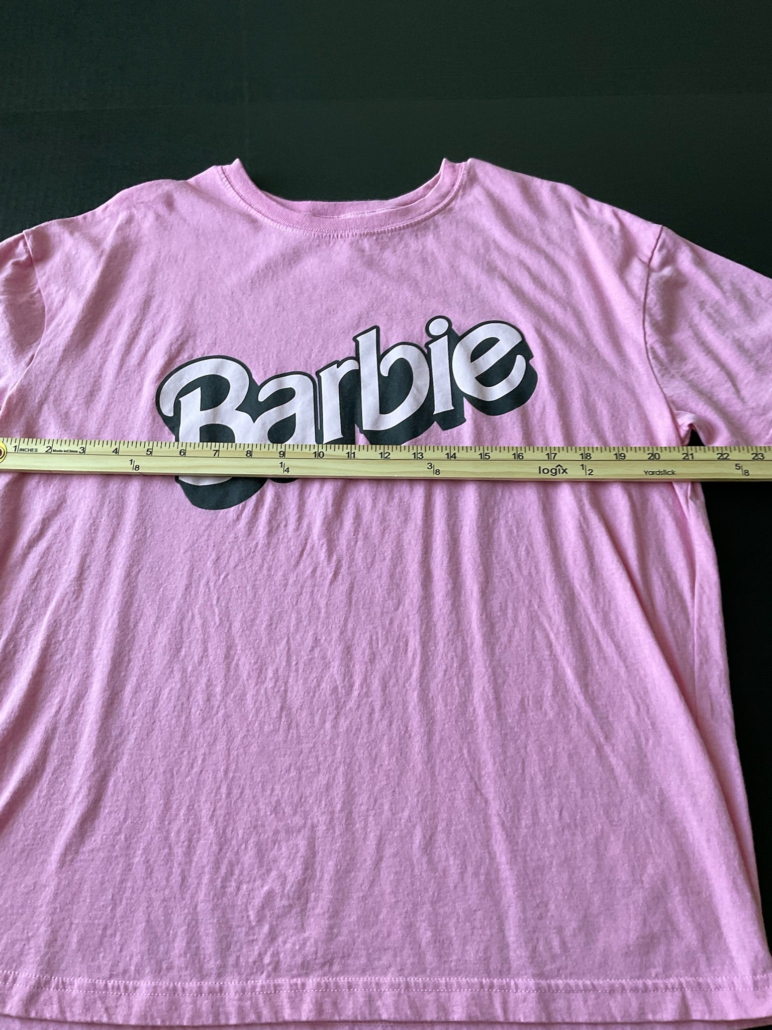 Barbie Pink Graphic T-Shirt (Size Medium)