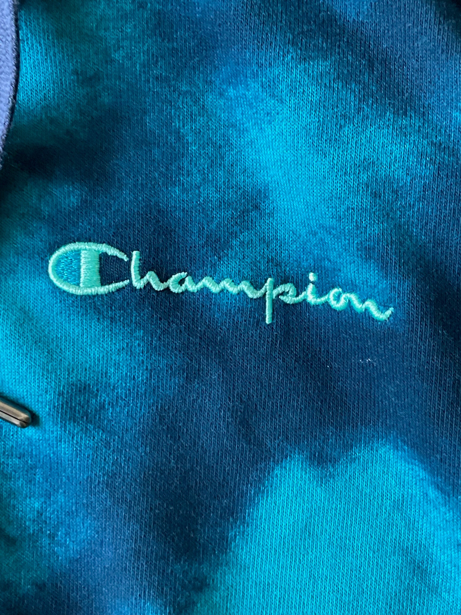 Champion Women's Long Sleeve Hoodie in Turquoise Blue Tie Die Size Small
