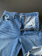 American Eagle Women's Mom Straight Leg Distressed Blue Denim Jeans Size 12