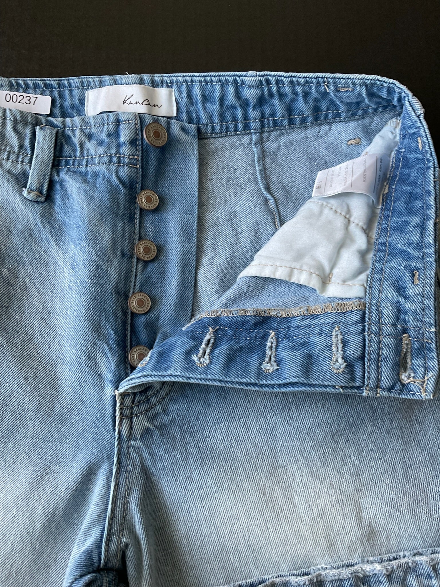 KanCan Women's Estilo Button Fly Jeans in Light Blue (Size 5)