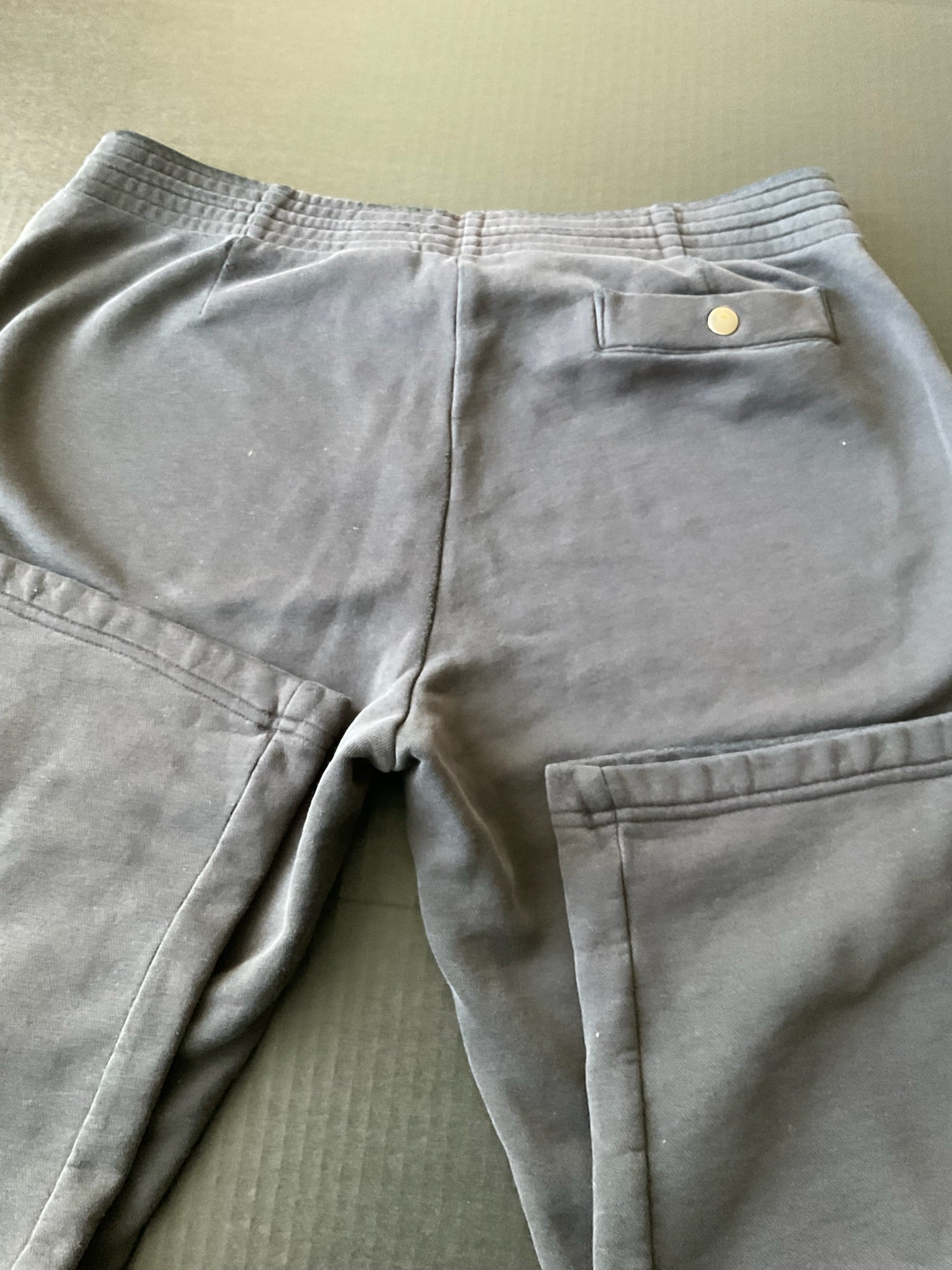 Columbia Women's Black Sweat Pants in Size Large