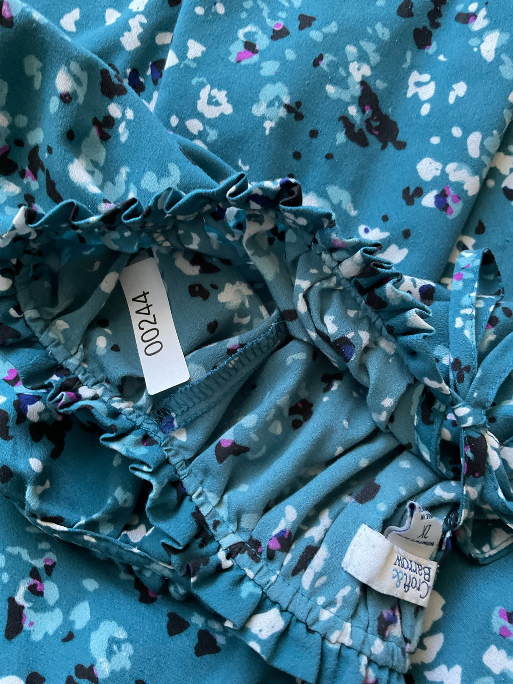 Croft Barrow Women's Green Floral printed Blouse. XX Large