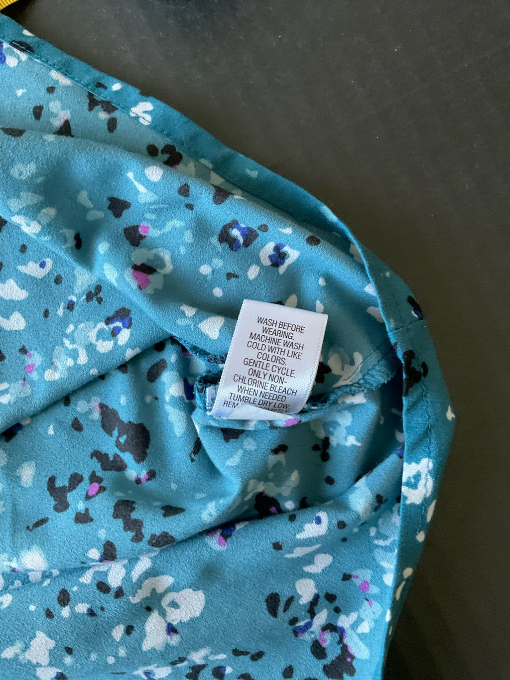 Croft Barrow Women's Green Floral printed Blouse. XX Large
