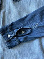 Volcom Women's Long Sleeve Button Up Two Tone Denim Shirt. Size Medium