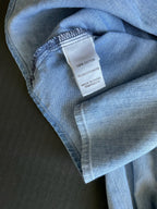 Volcom Women's Long Sleeve Button Up Two Tone Denim Shirt. Size Medium