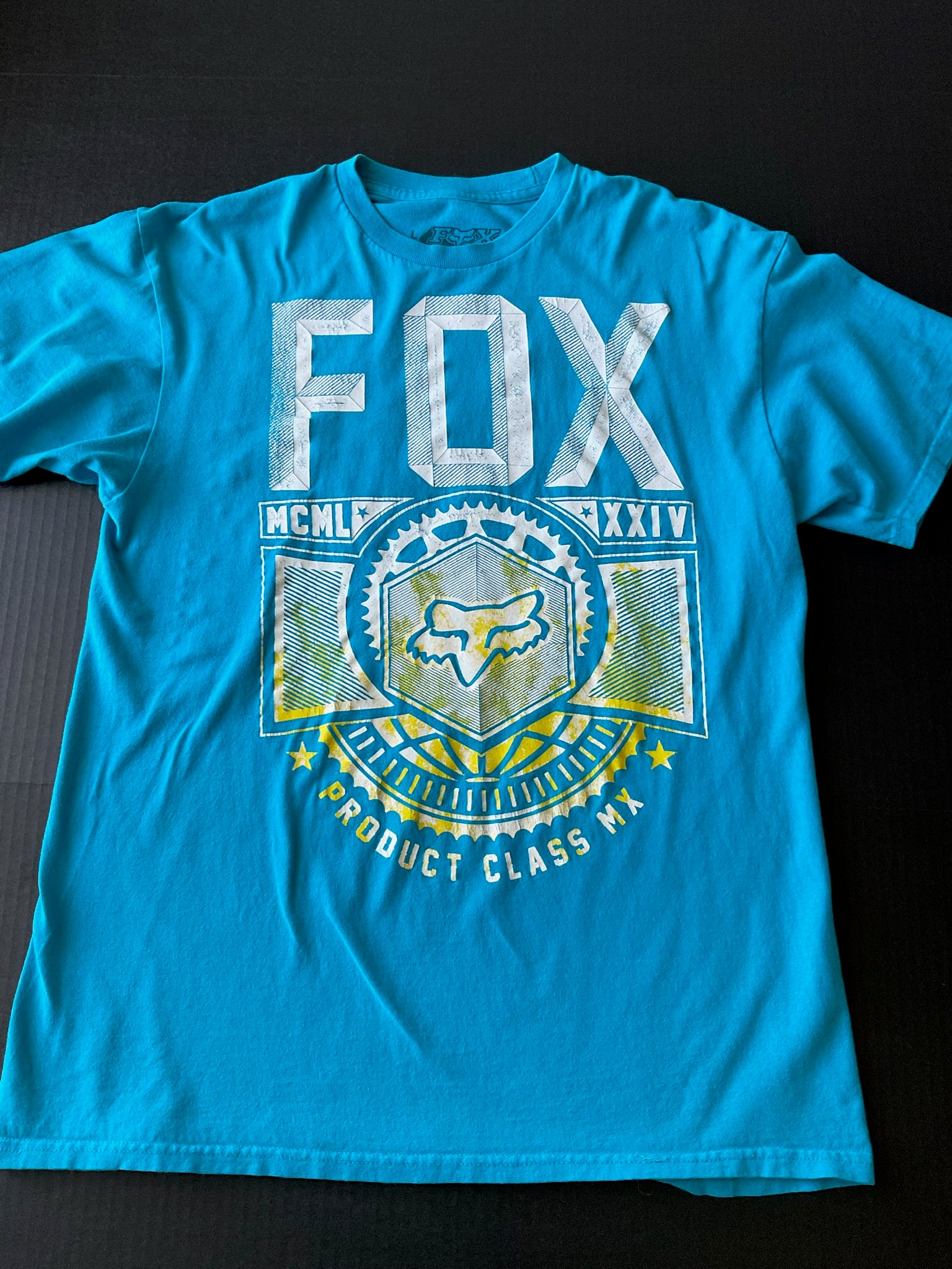 Fox Men's Short Sleeve Crew Printed T Shirt. Size Large. Blue, White Yellow.