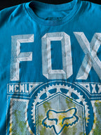 Fox Men's Short Sleeve Crew Printed T Shirt. Size Large. Blue, White Yellow.