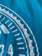 Fox Men's Short Sleeve Crew Printed T Shirt. Size Large. Blue, White Yellow.