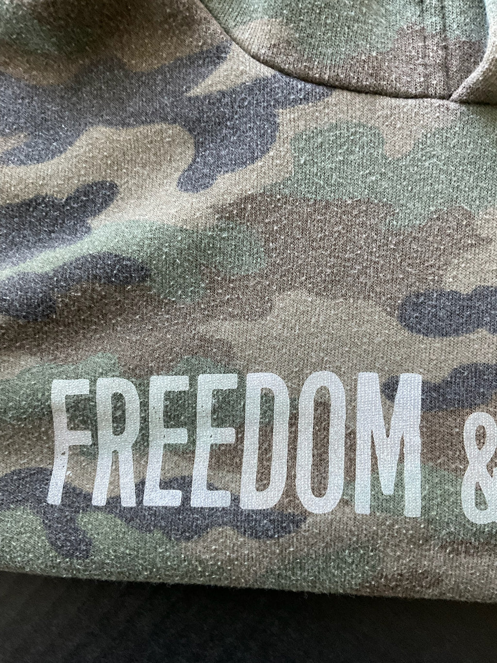 Red, White, Blue Apparel Women's Printed Freedom & Whiskey Hoodie Pullover in Camouflage. Size Large
