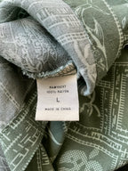High Surf Men's Short Sleeve Button Up Hawaiian Print Green Shirt. Size Large