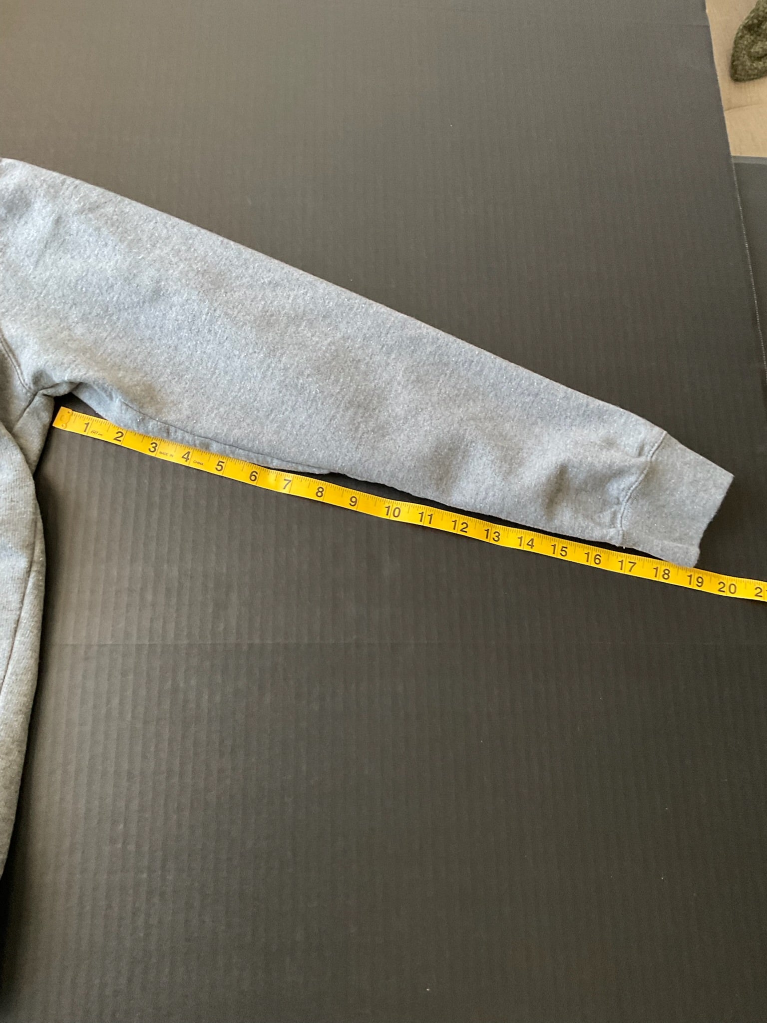 Women's Hoodie with Oregon  Print in Gray. Front  Pocket. Size X Large