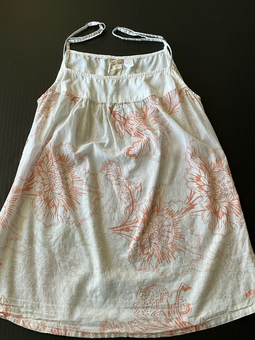 O'Neill Women's Strappy Halter Tank Blouse in White and Peach Print. Size Large