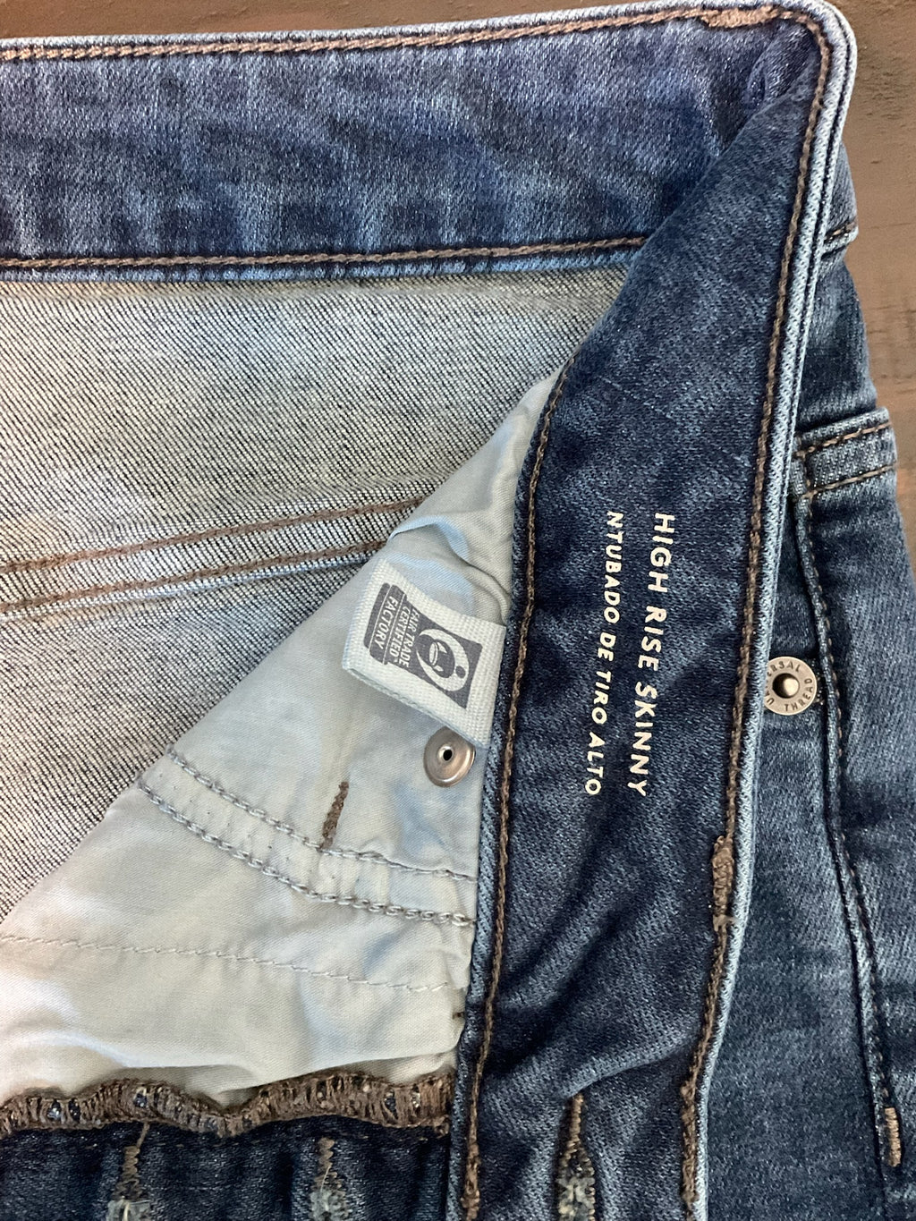 Universal Thread Women's High Rise Skinny Jeans Size 10 30R Dark Wash Denim Blue